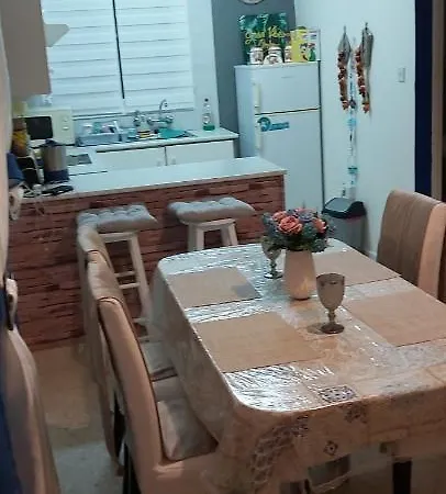 Дом отдыха Marlens Beach House